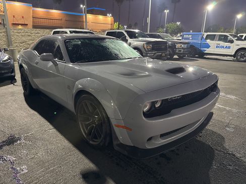 Used 2020 Dodge Challenger R/T Scat Pack image 4