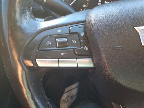 Used 2020 Cadillac XT4 Premium Luxury w/ Cold Weather Package image 19