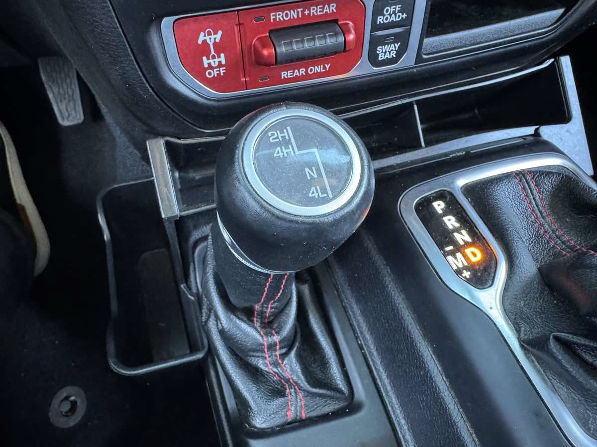 Used 2020 Jeep Gladiator Rubicon AWD/4WD image 38