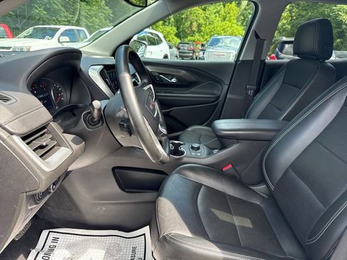 Used 2023 GMC Terrain SLT w/ LPO, Floor Liner Package AWD/4WD image 9