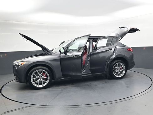 Used 2018 Alfa Romeo Stelvio Sport w/ Quick Order Package 22J Sport image 44