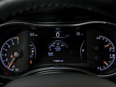 Used 2019 Jeep Grand Cherokee Altitude AWD/4WD image 20
