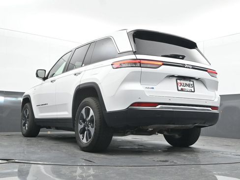 Used 2024 Jeep Grand Cherokee Limited 4xe AWD/4WD image 47