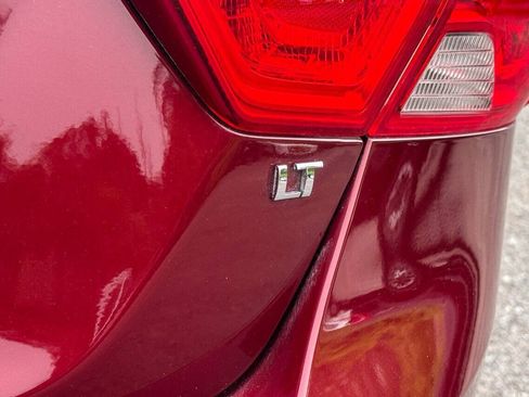 Used 2017 Chevrolet Impala LT w/ Convenience Package FWD image 19