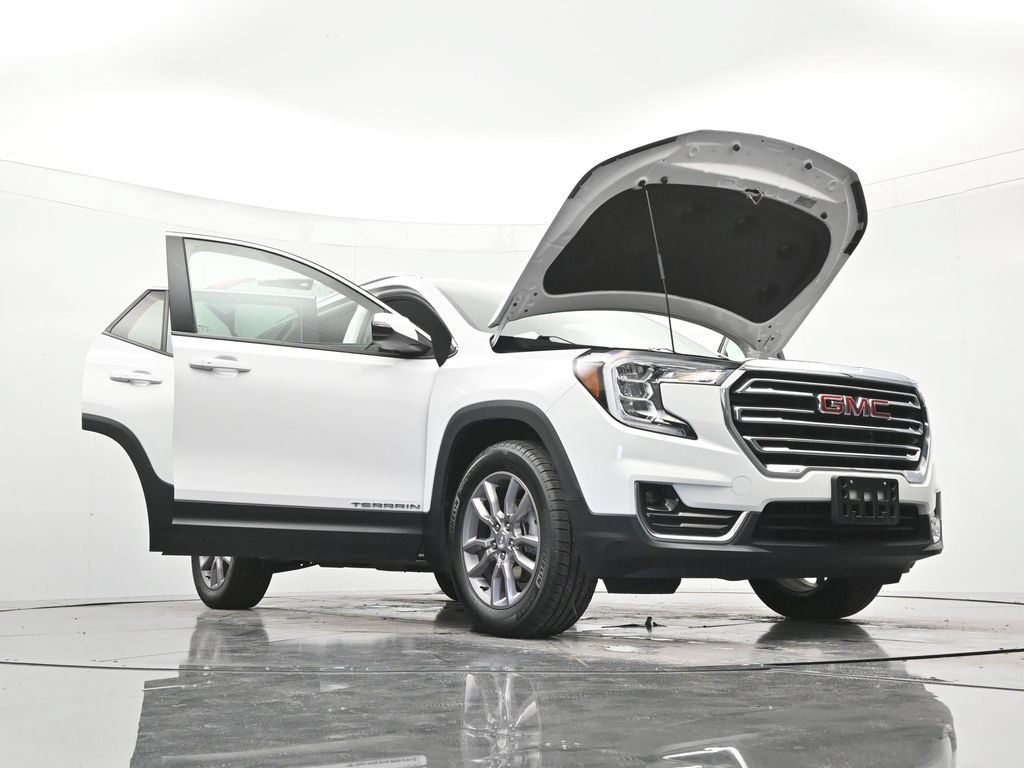 Used 2024 GMC Terrain SLT AWD/4WD image 49