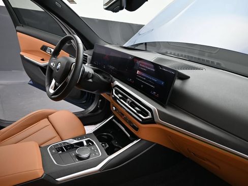 Used 2024 BMW 330i Sedan w/ Premium Package RWD image 20