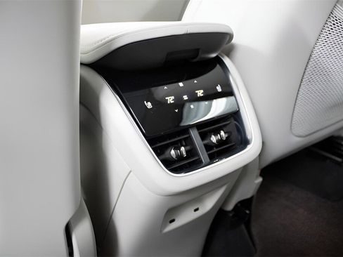 New 2025 Volvo EX90 Ultra image 29