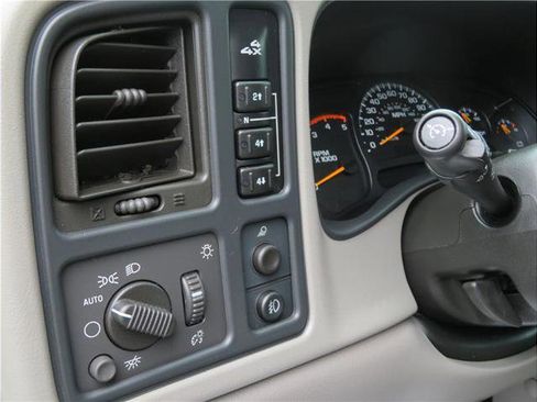 Used 2005 Chevrolet Silverado 3500 LT w/ Heavy-Duty Power Package image 10