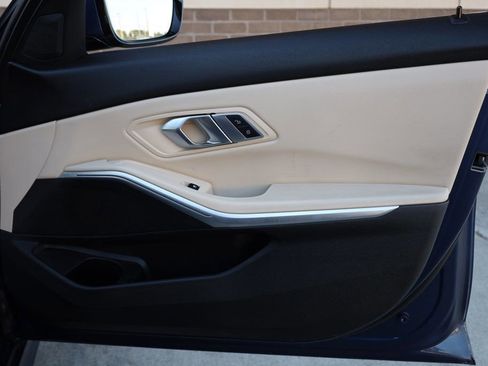 Used 2022 BMW 330i xDrive Sedan w/ Convenience Package image 28