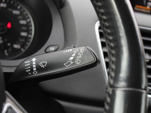 Used 2018 Audi Q3 2.0T Premium image 29