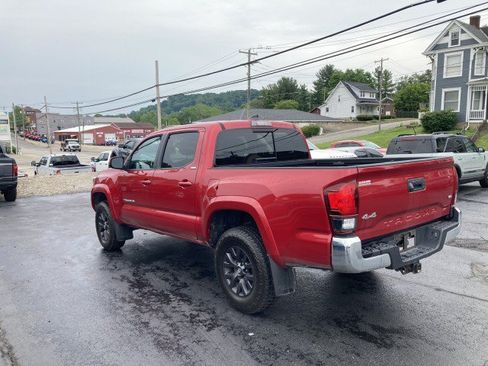 Used 2021 Toyota Tacoma SR5 AWD/4WD image 8