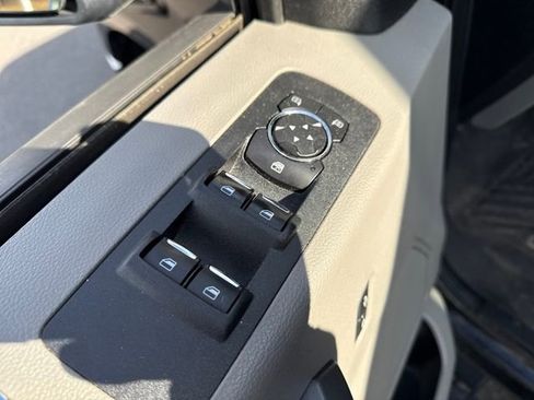 Used 2018 Ford F150 XLT image 17