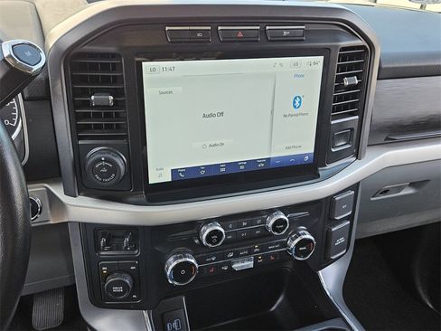 Used 2022 Ford F150 XLT w/ Equipment Group 302A High image 17