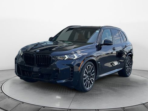 New 2026 BMW X5 xDrive50e w/ M Sport Package AWD/4WD image 3