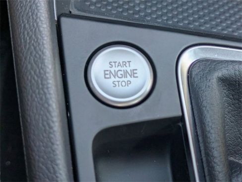 New 2026 Volkswagen Jetta SE image 30