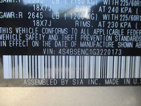 Used 2016 Subaru Outback 3.6R Limited image 22