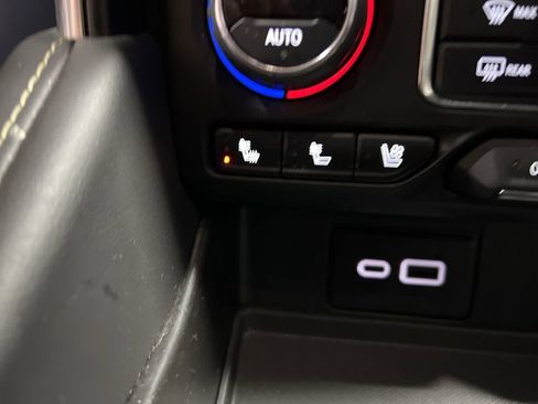 Used 2024 Chevrolet Tahoe Premier image 39