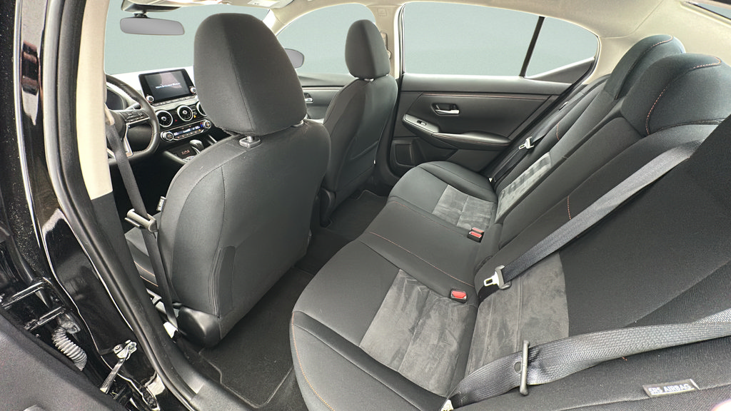 Used 2025 Nissan Sentra SR w/ Midnight Edition FWD image 9