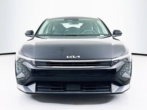 Used 2025 Kia K4 FWD image 2