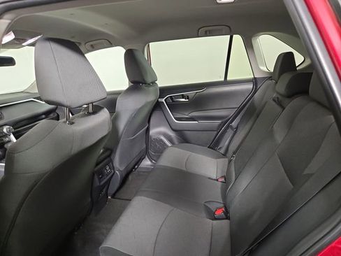 Used 2025 Toyota RAV4 XLE image 15