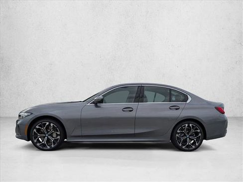 Used 2026 BMW 330i Sedan w/ Premium Package image 5