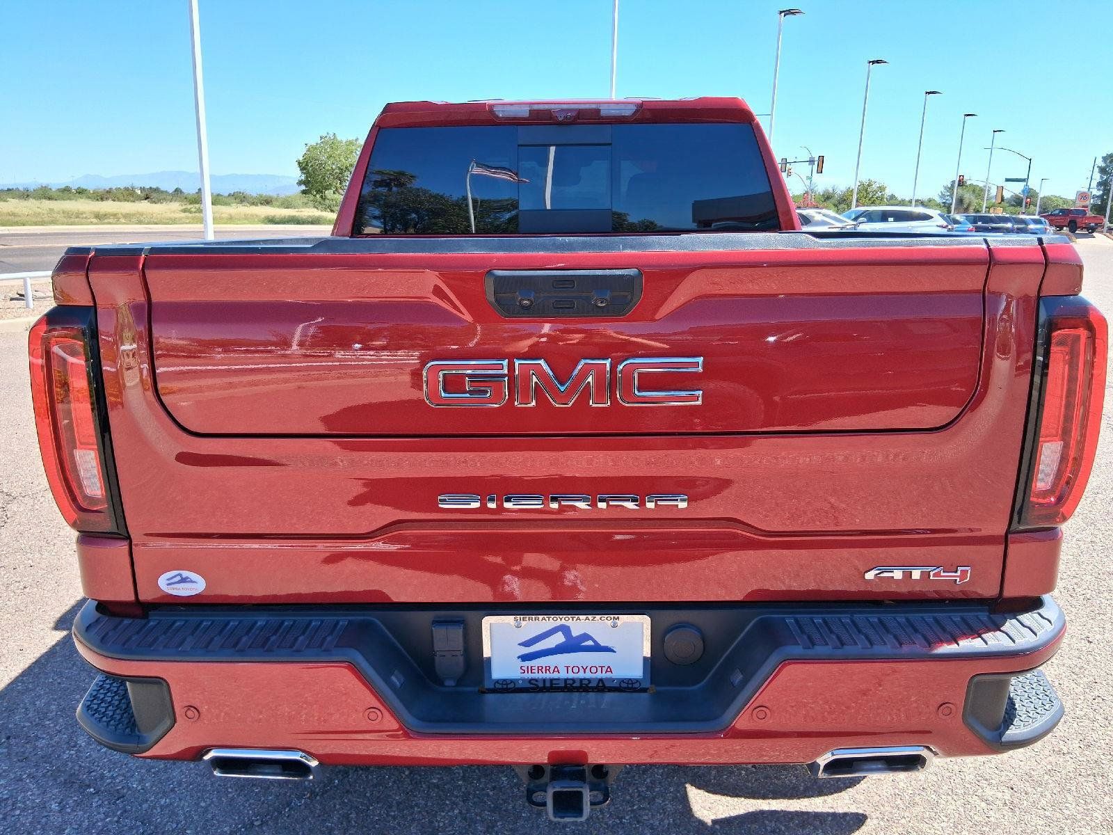 Used 2024 GMC Sierra 1500 AT4 w/ Technology Package AWD/4WD image 5