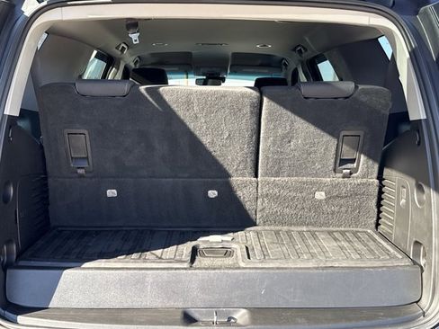 Used 2019 Chevrolet Tahoe LS w/ All-Season Package image 10
