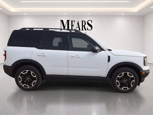 Used 2023 Ford Bronco Sport Outer Banks w/ Tech Package AWD/4WD image 6
