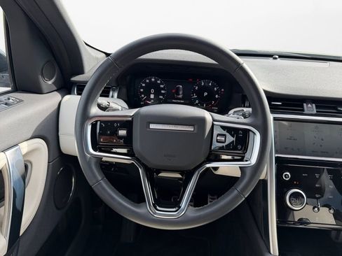 Used 2023 Land Rover Discovery Sport SE R-Dynamic AWD/4WD image 12