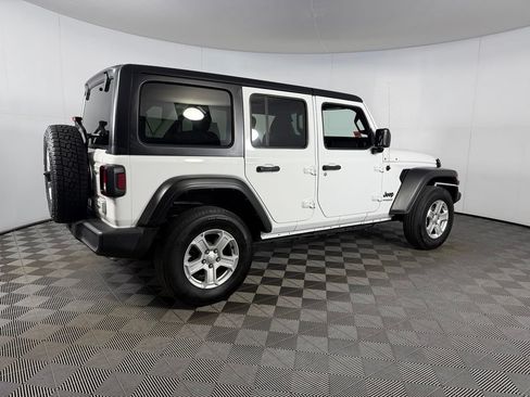 Used 2022 Jeep Wrangler Unlimited Sport AWD/4WD image 7