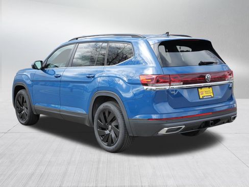 Used 2025 Volkswagen Atlas SE image 5