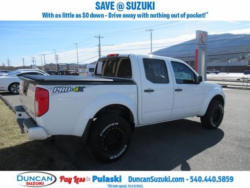 Used 2018 Nissan Frontier PRO-4X image 3