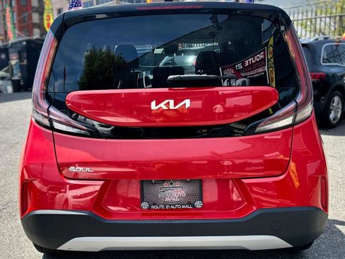 Used 2023 Kia Soul LX w/ Option Group 015 image 5