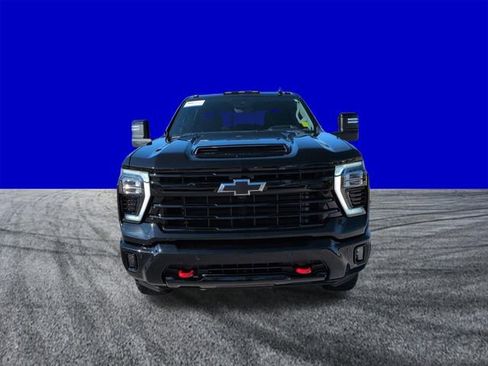 Used 2025 Chevrolet Silverado 2500 LTZ w/ Trail Boss Package image 9