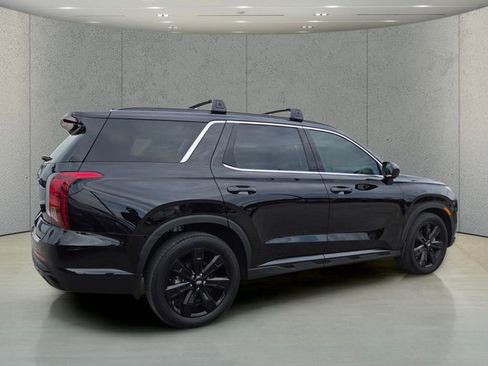 Used 2025 Hyundai Palisade XRT FWD image 3
