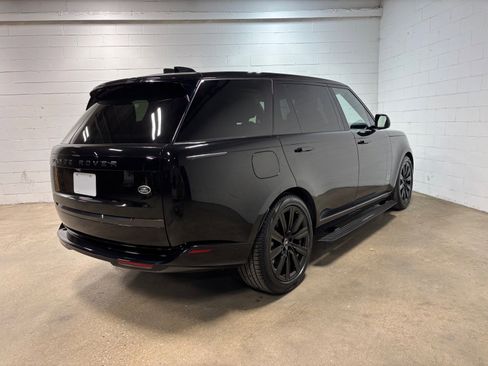 Used 2023 Land Rover Range Rover Long Wheelbase SE AWD/4WD image 6