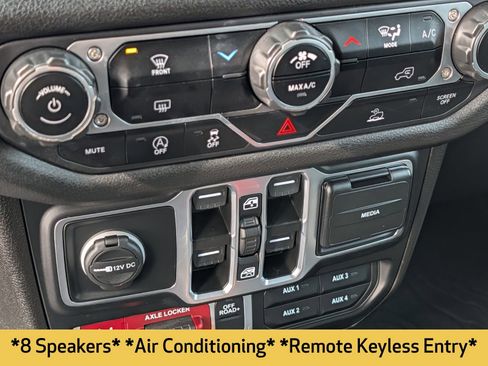 Used 2024 Jeep Wrangler Willys image 9