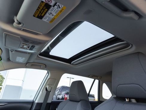 Certified 2025 Toyota RAV4 XLE w/ Convenience Package image 14