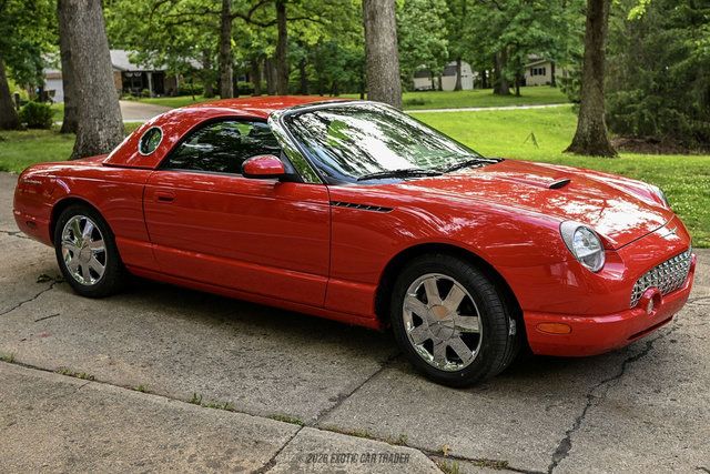 Used 2002 Ford Thunderbird RWD image 12