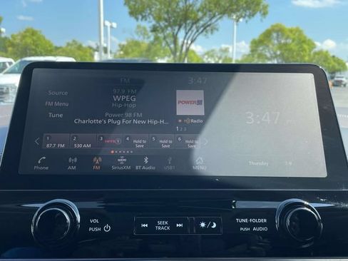 Used 2023 Nissan Armada Platinum w/ Captain's Chairs Package RWD image 22