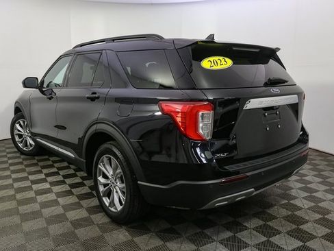 Used 2023 Ford Explorer XLT w/ Equipment Group 202A image 7
