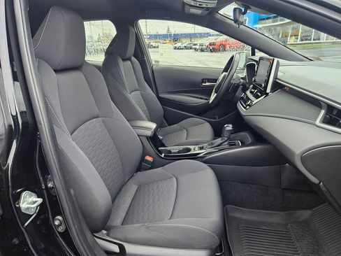 Used 2022 Toyota Corolla Hatchback image 34