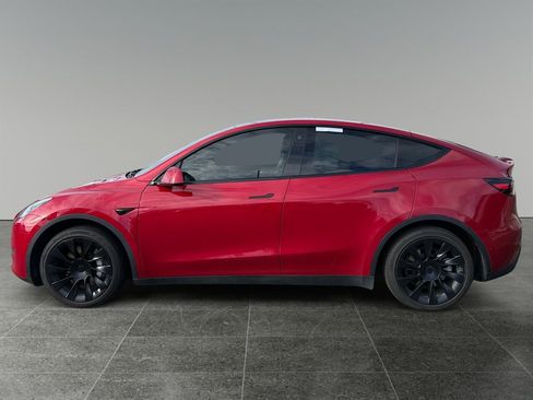 Used 2021 Tesla Model Y Long Range image 2