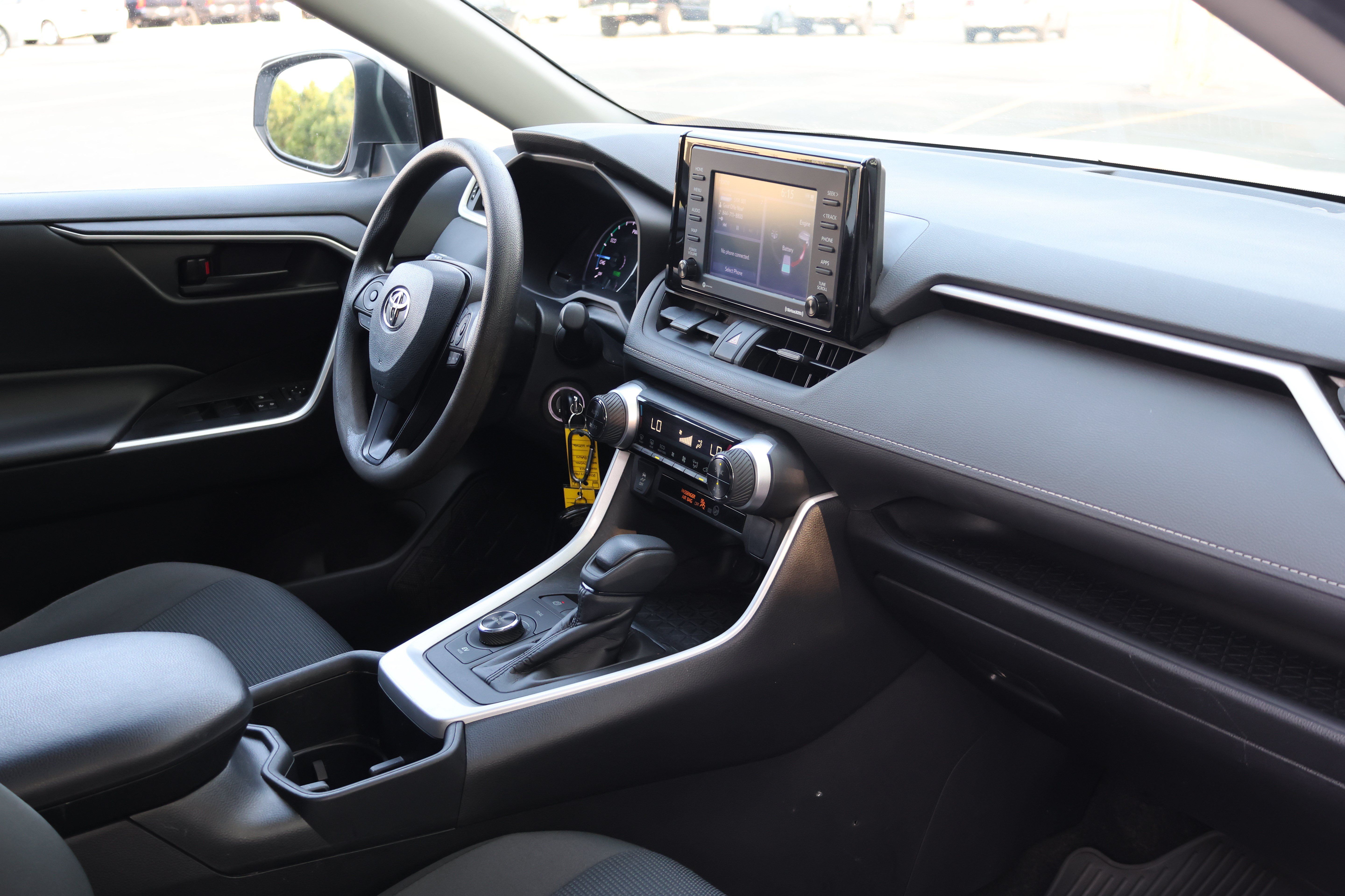 Used 2022 Toyota RAV4 LE AWD/4WD image 37