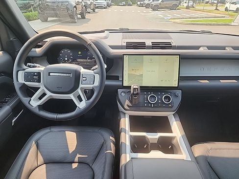 New 2026 Land Rover Defender 110 X-Dynamic SE AWD/4WD image 23
