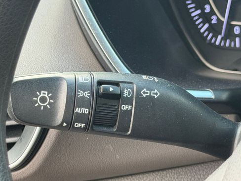 Used 2019 Hyundai Santa Fe SEL FWD image 33