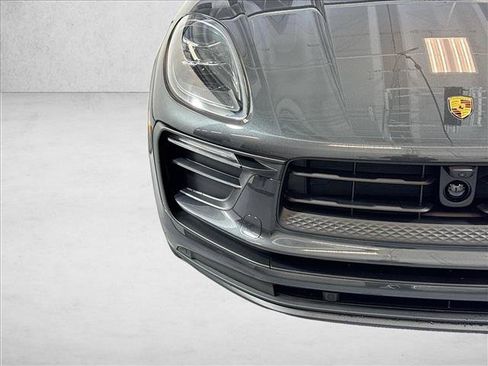 Certified 2026 Porsche Macan AWD/4WD image 28