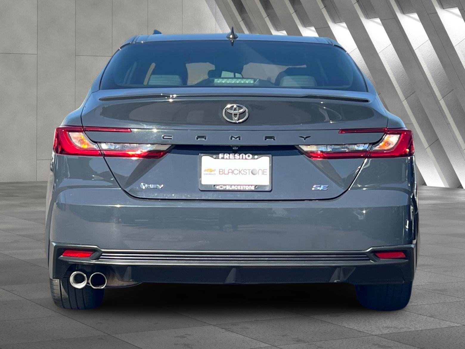 Used 2025 Toyota Camry SE FWD image 5