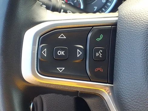 Used 2023 RAM 1500 Laramie AWD/4WD image 11