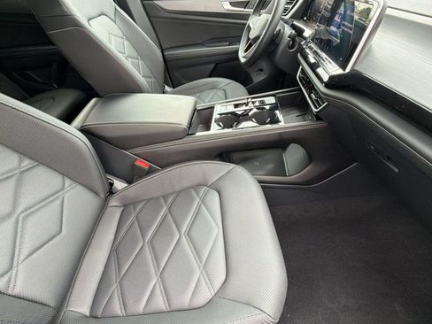 Used 2026 Volkswagen Atlas Cross Sport SE FWD image 27